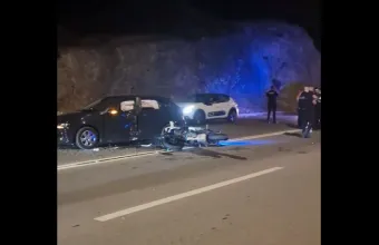 Πώς έγινε το τροχαίο στην Αθηνών-Σουνίου: Η επικίνδυνη αναστροφή του ΙΧ και η σύγκρουση με τη μηχανή της ΔΙΑΣ