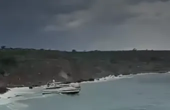 Συναγερμός στην Κύπρο: Βυθίστηκαν δύο σκάφη λόγω θαλασσοταραχής - Επιχείρηση διάσωσης - Βίντεο