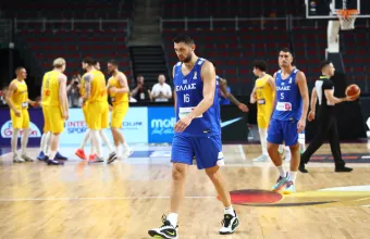 Αποκαρδιωτική Εθνική, παραδόθηκε στην εύστοχη Ουκρανία και το Μουντομπάσκετ απομακρύνεται