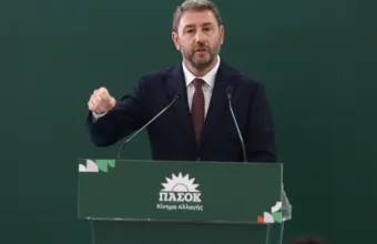 Το «συμβόλαιο τιμής» του ΠΑΣΟΚ με τους δανειολήπτες και οι προετοιμασίες για ΔΕΘ και Κρήτη