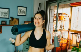 Exercise Snacks: Μπορούν τα 3 λεπτά άσκησης να κάνουν πραγματικά διαφορά;