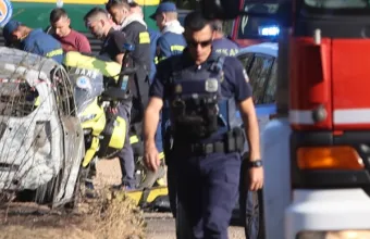 Φωτιά στο Πικέρμι: Σε παθολογικά αίτια φαίνεται να οφείλεται ο θάνατος του άνδρα στο αυτοκίνητο