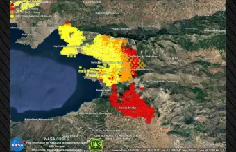 «Mega fire» η φωτιά σε Βοιωτία και Αττική – Ξεπέρασε τα 100.000 στρέμματα η καμένη έκταση