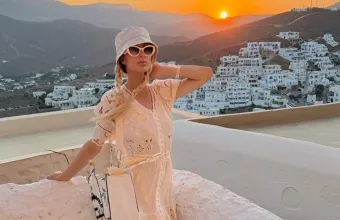 Paris Hilton: Το άλμπουμ της από το... sliving στην Ελλάδα είναι φουλ στα ηλιοβασιλέματα