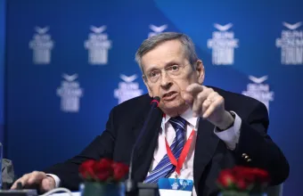 Μάνος