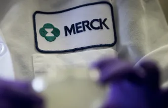 Εμβόλιο mRNA κατά του μελανώματος: Υποσχόμενα τα αποτελέσματα της κλινικής μελέτης των Moderna-Merck