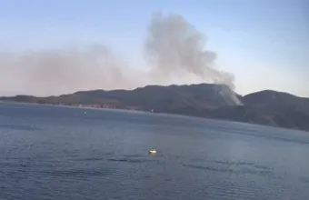 Φωτιά στη Μήλο