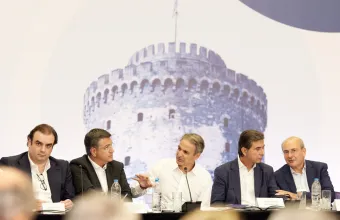 Το προεκλογικό δίλημμα της αξιοπιστίας και της συνέπειας