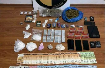 Αττική: 90 αγοραπωλησίες ναρκωτικών σε 2 μήνες - Συνελήφθησαν 41χρονος και ψυχολόγος