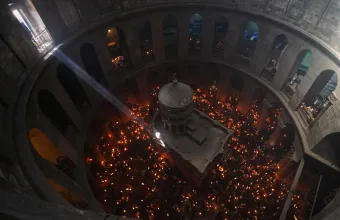 Αρχαιολόγοι εντόπισαν κάτω από τον Πανάγιο Τάφο τοπίο που ταιριάζει με την περιγραφή του τάφου του Ιησού