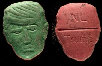 «Trump pills»: Συναγερμός στην Ολλανδία για επικίνδυνα χάπια ecstasy με το πρόσωπο του Τραμπ