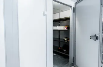 Σοκ στον Μυστρά: Ιδιοκτήτης ξενοδοχείου έκρυβε τη σορό του πατέρα του μέσα σε καταψύκτη