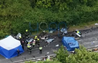 Μακελειό σε τροχαίο στην Αγγλία: Επτά νεκροί, ανάμεσά τους και δύο αστυνομικοί - Βίντεο από το σημείο