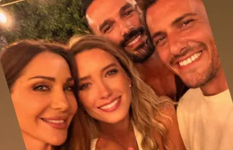 Βανδή - Μπισμπίκης στην Αντίπαρο, στο μαγαζί Σβήγκου - Καλογεροπούλου
