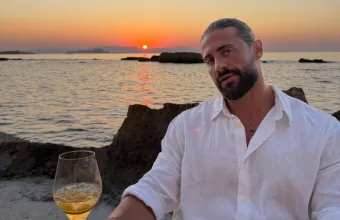 Κωνσταντίνος Βασάλος: Ταυτίστηκε με τα αρχαιοελληνικά αγάλματα της Δήλου