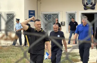 Ο Κασιδιάρης, το νομικό οπλοστάσιο και οι δεξαμενές ψηφοφόρων