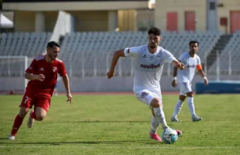 Superbet League 2: Πάρτι με 4 - 0 της ΑΕΛ Novibet στην Πάτρα με σφραγίδα Καμπετσή