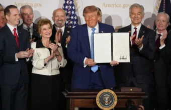 Τραμπ: «Το America.gov φέρνει την Τεχνητή Νοημοσύνη στις υπηρεσίες του αμερικανικού Δημοσίου»