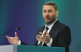 Στο ΠΑΣΟΚ επενδύουν στο πρόγραμμα και στη Βουλή