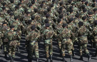 Έτοιμος ο στρατός του Ιράν να αποτρέψει την «είσοδο» εχθρικών δυνάμεων, λέει Ανώτερος αξιωματούχος