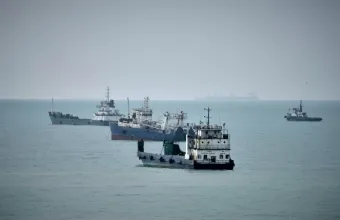 Οι αντικρουόμενοι ισχυρισμοί ΗΠΑ και Ιράν για τον έλεγχο του Στενού του Ορμούζ: Ποιος λέει την αλήθεια τελικά;