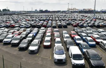 Οι Γερμανοί αυτοκινητοβιομήχανοι τάσσονται για πρώτη φορά υπέρ δασμών κατά της Κίνας
