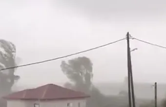 Ιωάννινα: Ανεμοστρόβιλος έπληξε χωριά στον δήμο Πάργας - Δείτε βίντεο