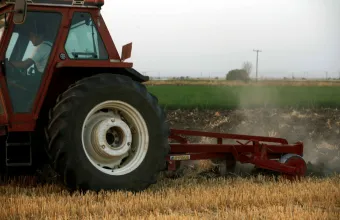 ΑΑΔΕ: Καταβλήθηκαν 14,6 εκατ. ευρώ σε 34.200 δικαιούχους της ενίσχυσης για το αυξημένο κόστος λιπασμάτων