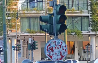 Αθήνα: Αυξημένες δυνάμεις της Τροχαίας λόγω προβλημάτων στη λειτουργία φωτεινών σηματοδοτών - Δείτε βίντεο