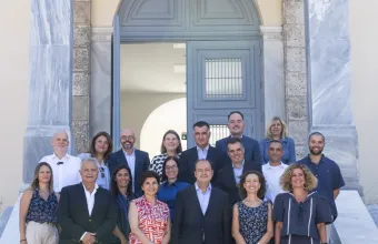 Alpha Bank: Στηρίζει την ισότιμη πρόσβαση στην εκπαίδευση, με δωρεά σε έξι κοινωνικούς φορείς