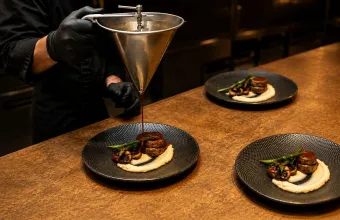 Family style τραπέζι με την Intercatering: Μια διαφορετική εκδοχή του fine dining