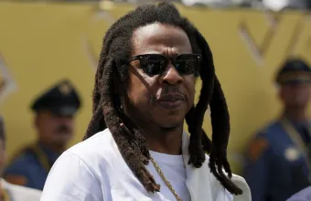 Jay-Z: «Δεν με βίασε, δεν τον έχω γνωρίσει» – Ανατροπή από τη γυναίκα που τον κατήγγειλε