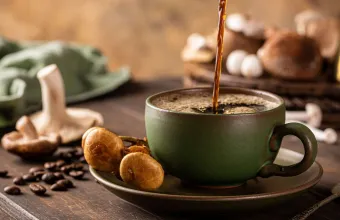 Mushroom coffee: Μόδα του TikTok ή έχει πραγματικά οφέλη ο καφές με μανιτάρια;