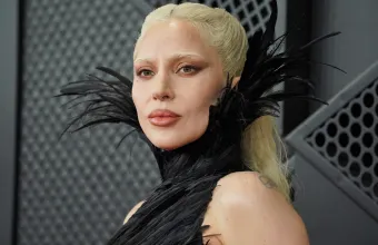 Lady Gaga: Από τα χειροκροτήματα στα νανουρίσματα – Τι λένε πηγές για τη μικρή Ρόουζ