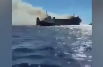 BLUE CARRIER 2: Σε καθοριστικό στάδιο η επιχείρηση κατάσβεσης - Δείτε βίντεο του Λιμενικού