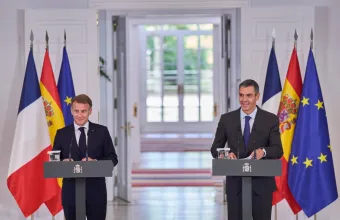 Μακρόν: «Εξαιρετικά νέα» αν η Βρετανία επιστρέψει στην ΕΕ