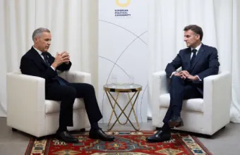 Μακρόν-Κάρνεϊ: «Εργαζόμαστε για στενότερη συνεργασία σε θέματα αλιείας, ασφάλειας και ενέργειας» - Δείτε βίντεο