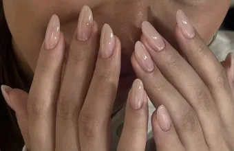 «Foundation Nails»: Το no-makeup makeup για το μανικιούρ σου