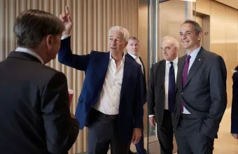 Συνάντηση Μητσοτάκη με τον CEO της JPMorgan Chase στη Νέα Υόρκη – Στο επίκεντρο η ελληνική οικονομία