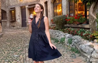 Αναστασία Παντούση: Μας έδειξε τη γυμνή πλάτη της. Ποιος ήταν ο φωτογράφος;