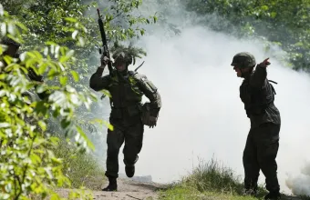 Η Πολωνία στρέφεται προς την εγχώρια αμυντική παραγωγή, καθώς δημιουργεί τον μεγαλύτερο στρατό της Ευρώπης