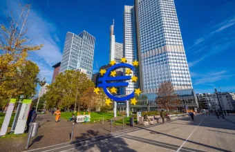 Ανέβασε τα επιτόκια στο 2,5% η ΕΚΤ