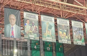 Παναθηναϊκός: Ξανά στην οροφή του Telekom Center το λάβαρο του Μποντιρόγκα