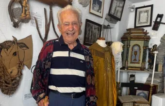 Αντώνης Σιγάλας: Ο φύλακας της λαϊκής μνήμης της Τήνου
