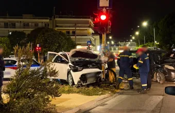 Αγρίνιο: Σφοδρή σύγκρουση δύο οχημάτων στον κόμβο Αγίου Δημητρίου