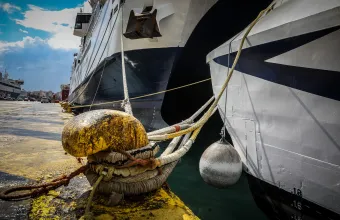 Παρατείνεται το απαγορευτικό απόπλου από τα λιμάνια Πειραιά, Ραφήνας και Λαυρίου