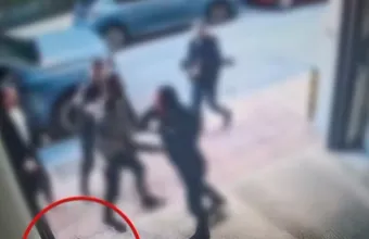 Αποκλειστικό ΣΚΑΪ: Αστυνομικός πέταξε τον εξοπλισμό του για να διαπληκτιστεί με πολίτη – Βίντεο