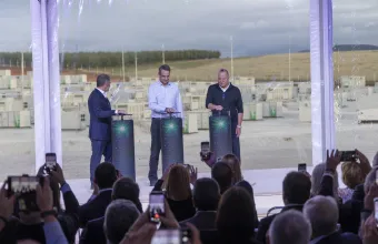 Η ανακοίνωση της Metlen για τα εγκαίνια της μεγαλύτερης αυτόνομης μονάδας αποθήκευσης ηλεκτρικής ενέργειας με μπαταρίες
