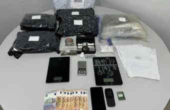 Θεσσαλονίκη: Παρέλαβε δέμα, μέσω ταχυδρομείου, από τις ΗΠΑ που περιείχε πάνω από 2 κιλά κάνναβης