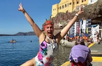 Δανάη Λουκάκη: Επέστρεψε σε αγώνες κολύμβησης μετά από 25 χρόνια και αναφώνησε «Τα κατάφερα μωρέ!»